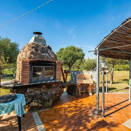 Authentic Sardinian Surrounded By Nature Lejlighed *